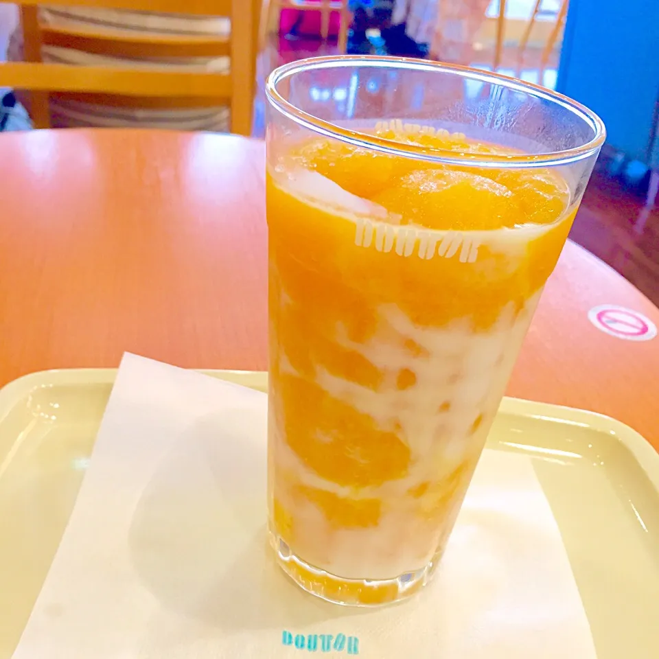 DOUTOR フローズンマンゴーヨーグルト|カウンター嬢さん