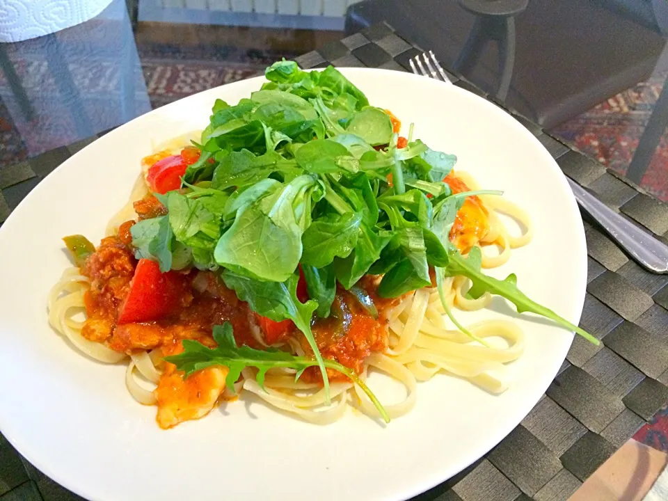 トマトソースパスタほうれん草のっけ|mayuminさん