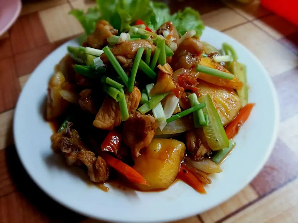 fried vegetable with chicken @Only You restaurant|Heng Khimさん