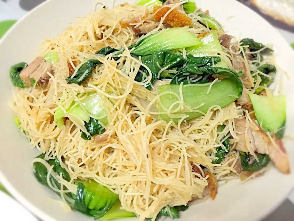 Bee hoon with roasted pork|Kutingさん