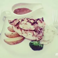 Snapdishの料理写真:chicken steak|Marsha Nur Shafarinaさん