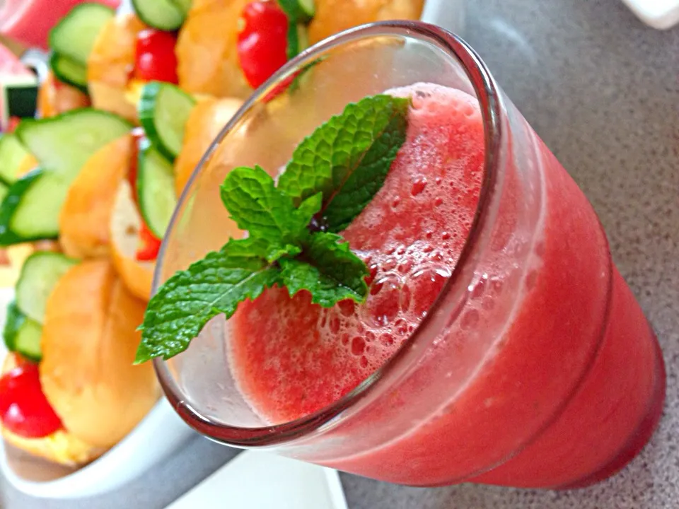 Watermelon smoothie🍉|viviさん