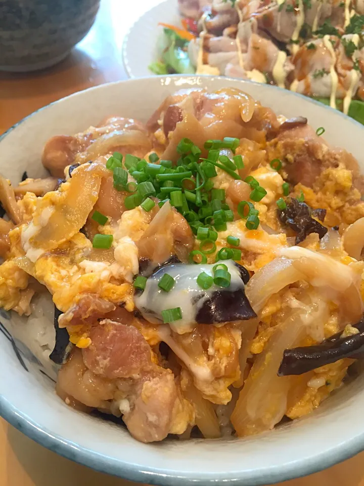 きのこたくさんの親子丼|沖縄「ピロピロ」ライフさん