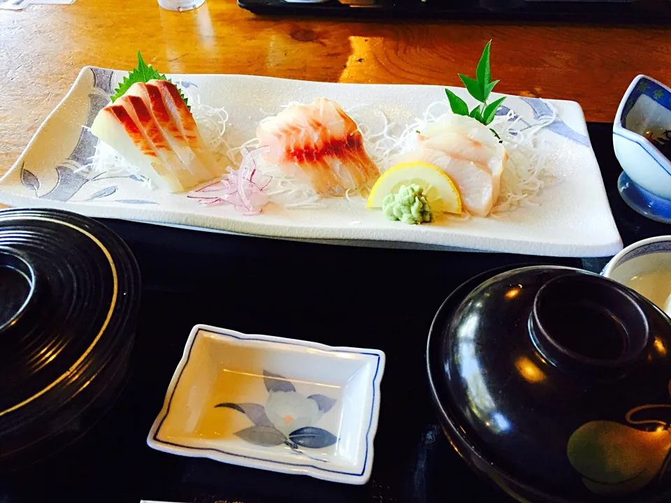 地魚三点刺身定食|大沼慎太郎さん