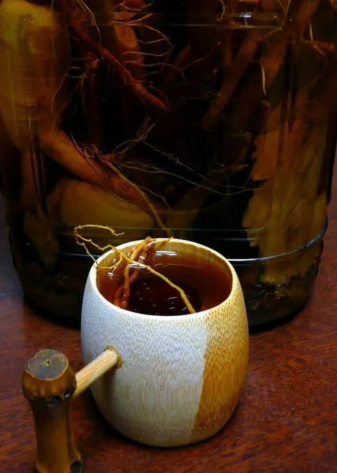 人参药酒。。。home made ginseng wine - two years later.|steven z.y.さん