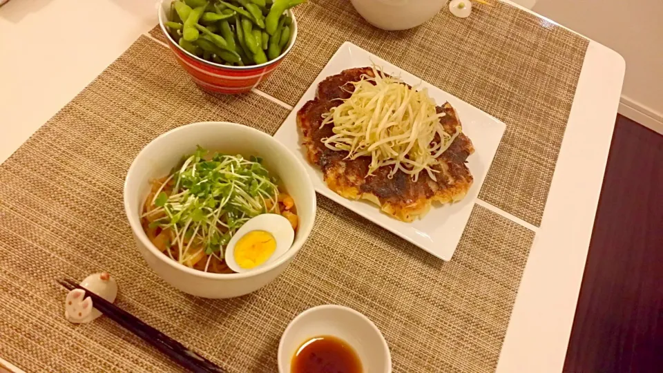 今日の夕食 冷麺、浜松で購入した冷凍餃子、枝豆|pinknari🐰🌈さん