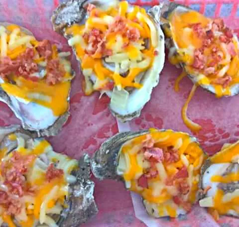 Baked Oysters Stuffed W/Chedder Cheese And Bacon|Sheila Harrisさん