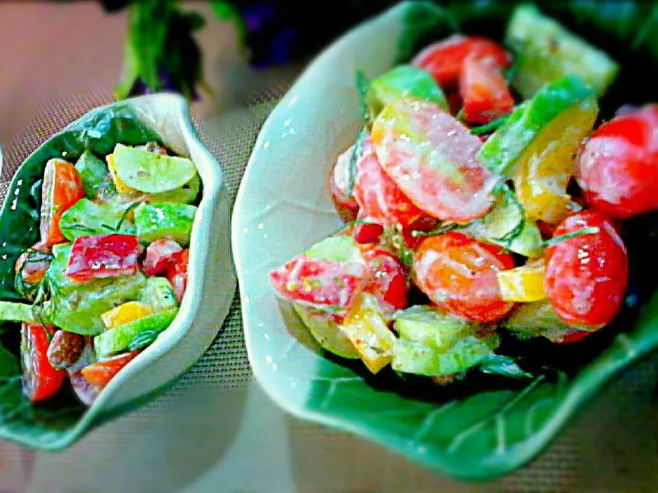 Tomatoes Salted Peanuts Bell Peppers Zucchini in Oregano Dill Honey and Yogurt Salad ✔|🌼 Pooja's Kitchenette 🌼さん