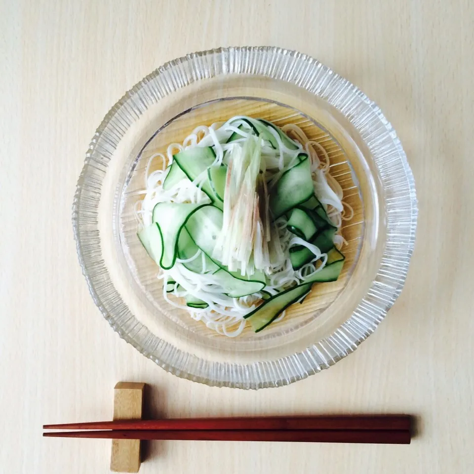 Snapdishの料理写真:夏野菜素麺〜キュウリver〜|長い谷の川さん