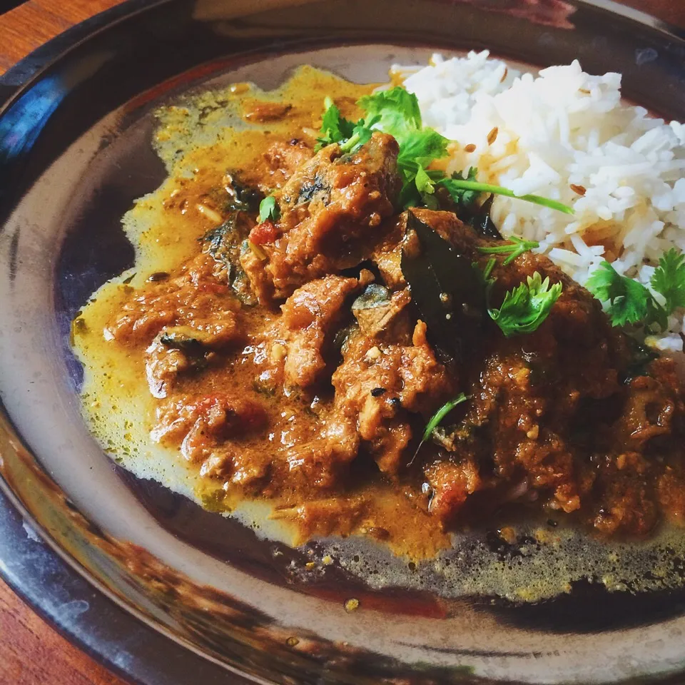 Snapdishの料理写真:鰆でfish curry〜〜🐠|yo-chiさん