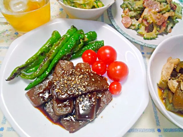 Snapdishの料理写真:焼き肉風蒟蒻ステーキ♪|うたかた。さん