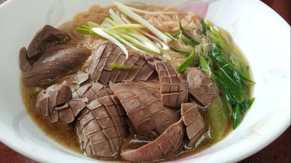 麻油猪腰面线。。。 thin noodle with pork kidney|steven z.y.さん