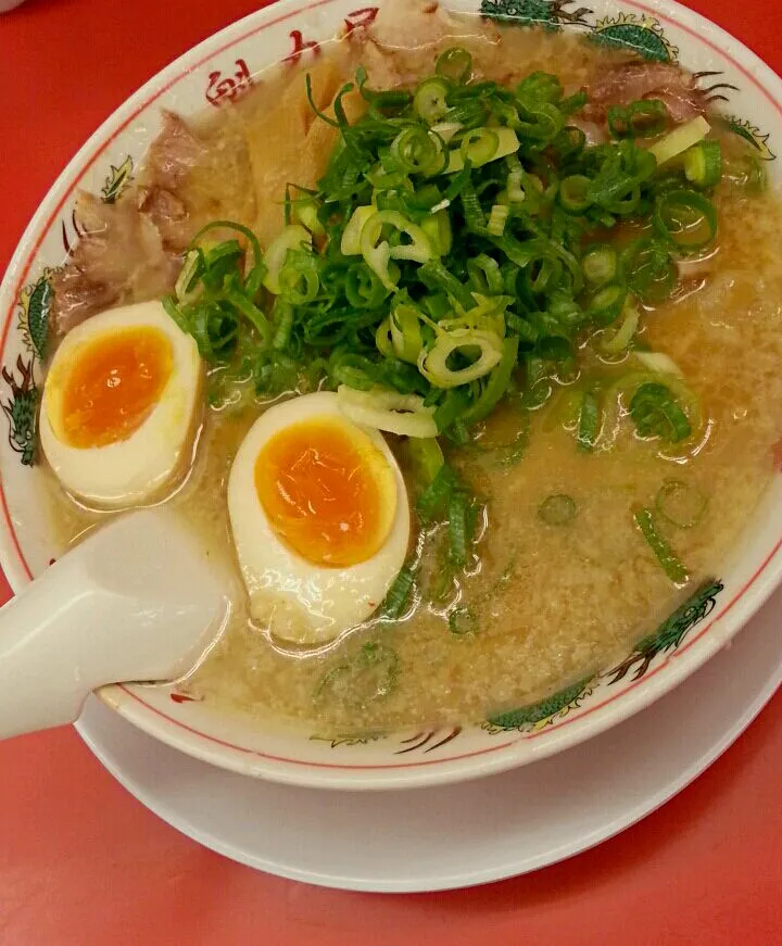 コク旨味玉ラーメン♡魁力屋|Reoさん