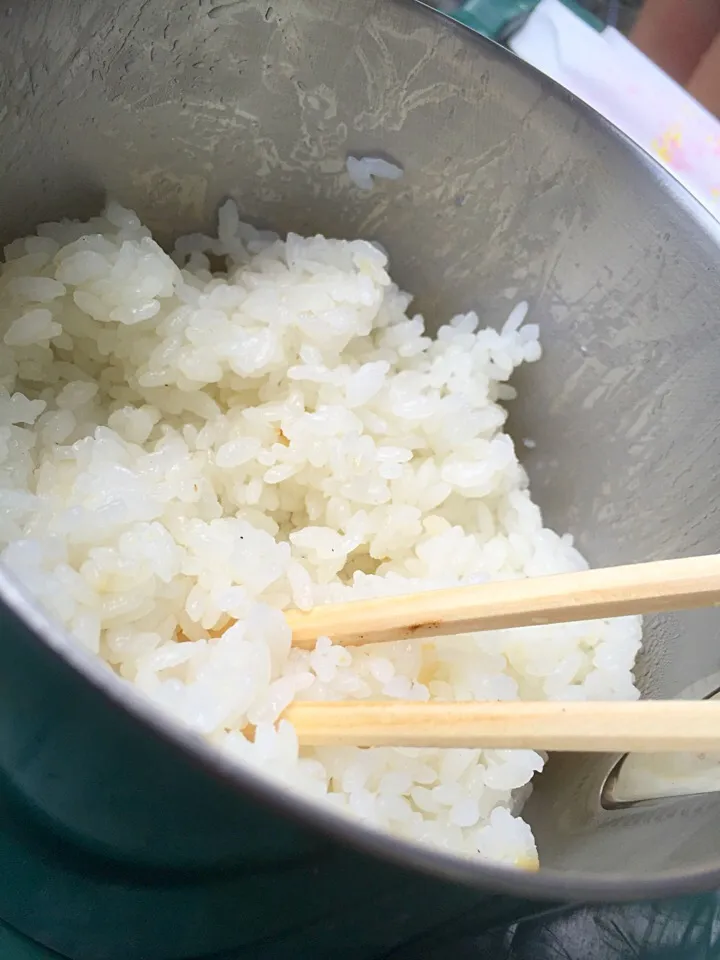 河原で飯ごう炊き♡|amiさん