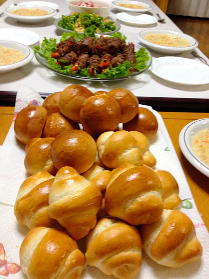 焼きたてパンでお誕生日会|なお。さん