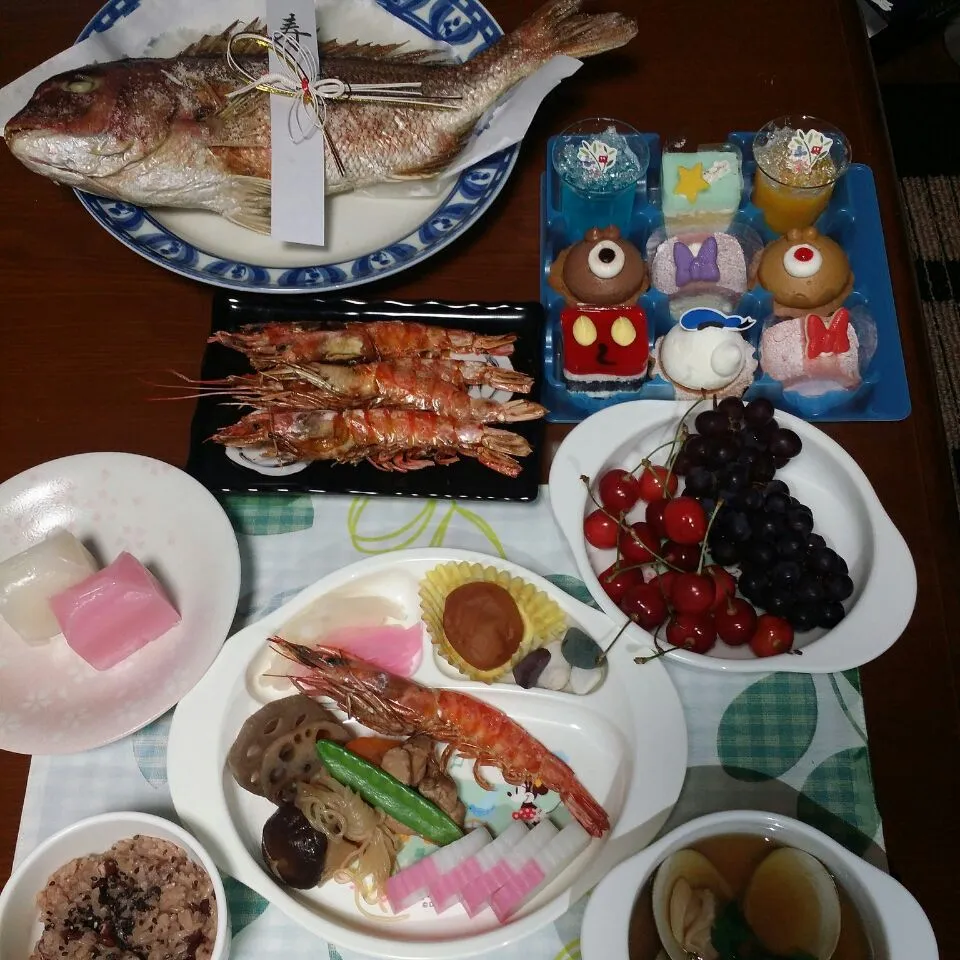 Snapdishの料理写真:お食い初め(^O^)
 #お食い初め
 #お祝い 
 #鯛|幸代さん