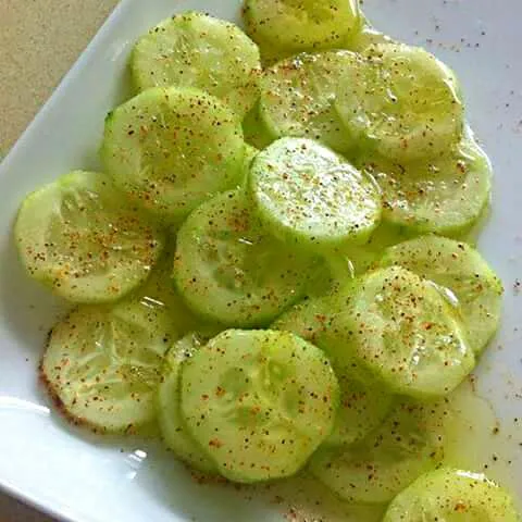 Cucumbers W/ Lemon Juice and Paprika|Sheila Harrisさん