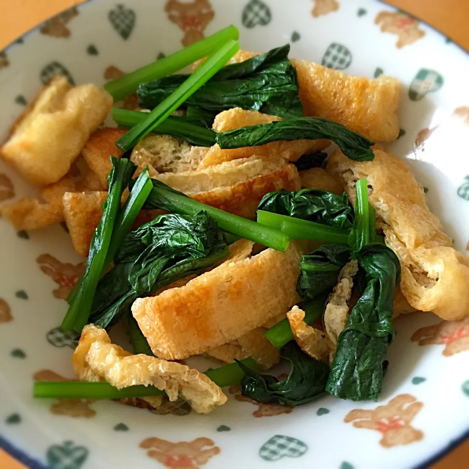 サクサク油揚げと小松菜のお浸し🍴|りょこさん