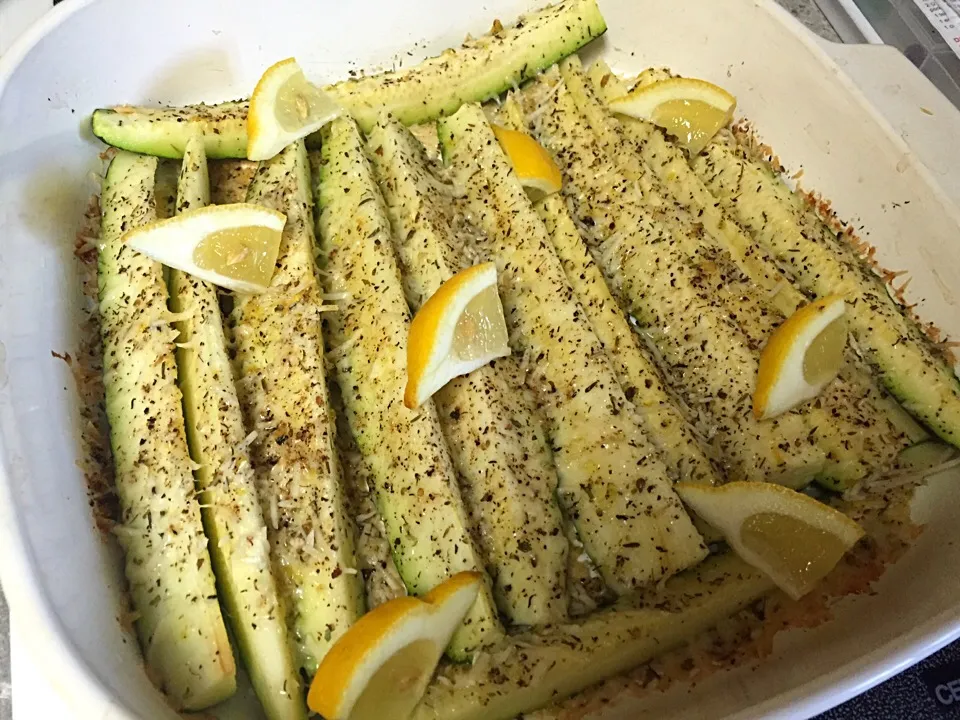 Zucchini Bake (fixate cookbook)|baylee glanzerさん