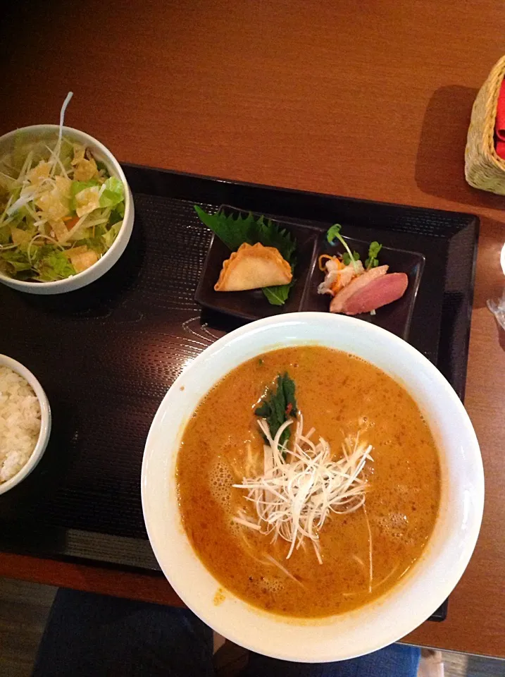 Snapdishの料理写真:担々麺ランチ|なつめさん