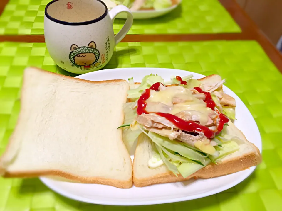 チキンサラダ サンド🍞|マニラ男さん