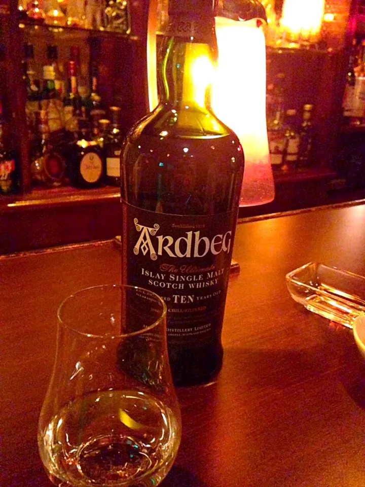 Bar 新宿コルト 🍸アドベッグ アイラウイスキー Ardbeg at Shinjyuku Collt Osaka.|yorikoさん