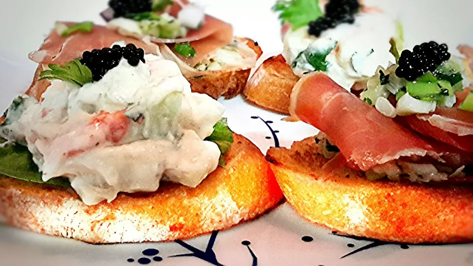 Snapdishの料理写真:bruschetta

 #Appetizer|Stephen Lomantowさん