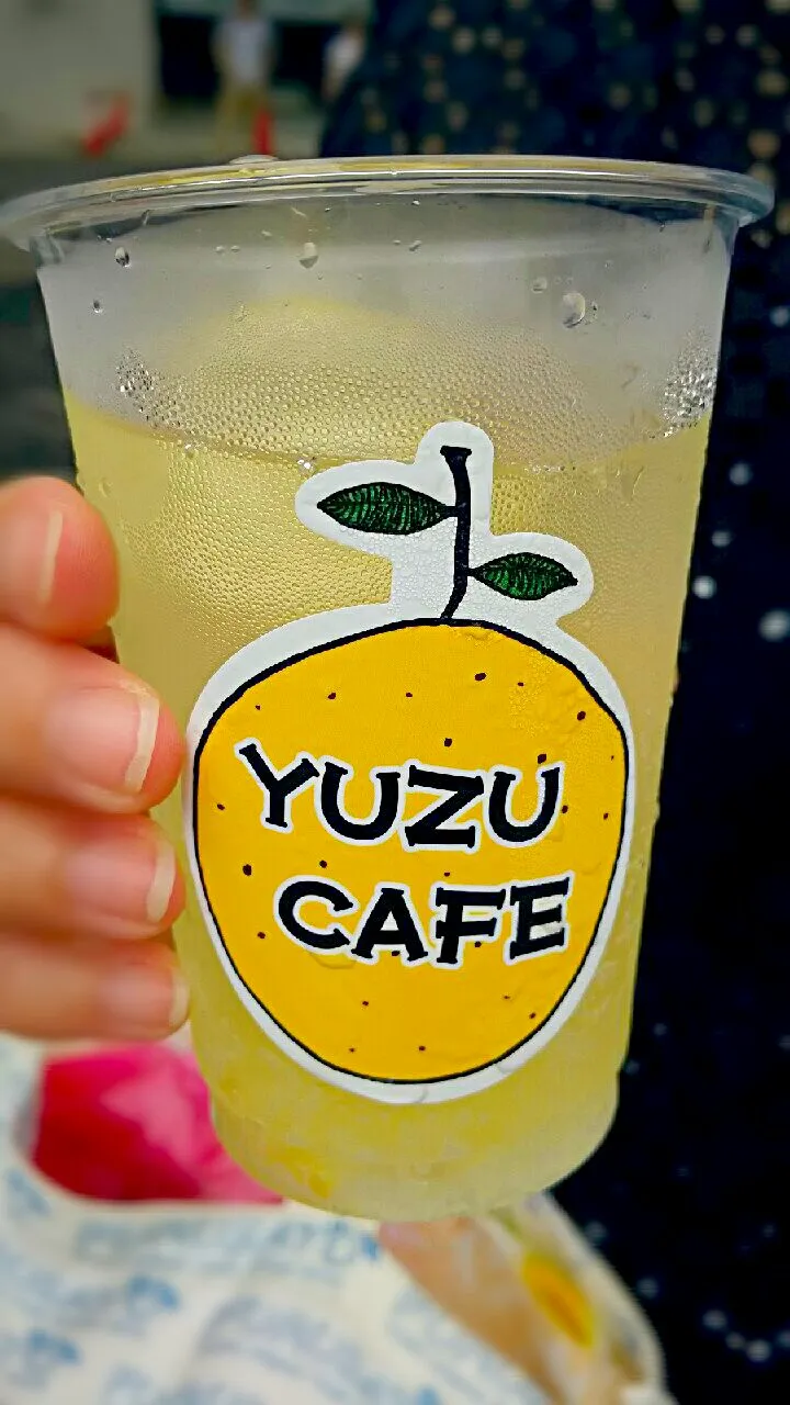 ゆずカフェ 🍎ゆずスカッシュ|じょうさん