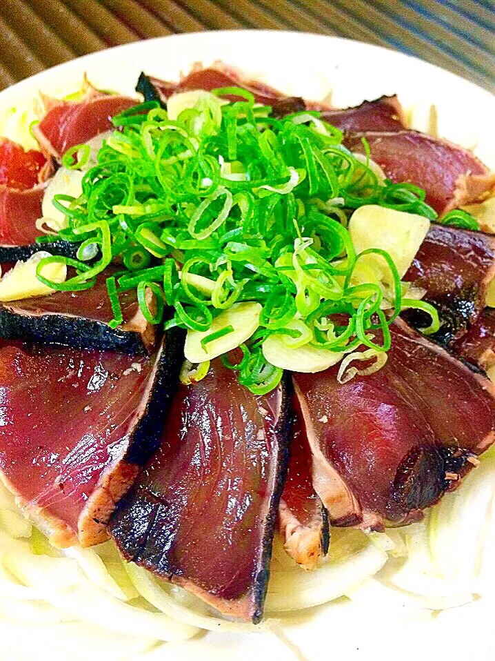 カツオのタタキ 焼津産 sashimi skipjack tuna|ガク魁‼︎男飯さん