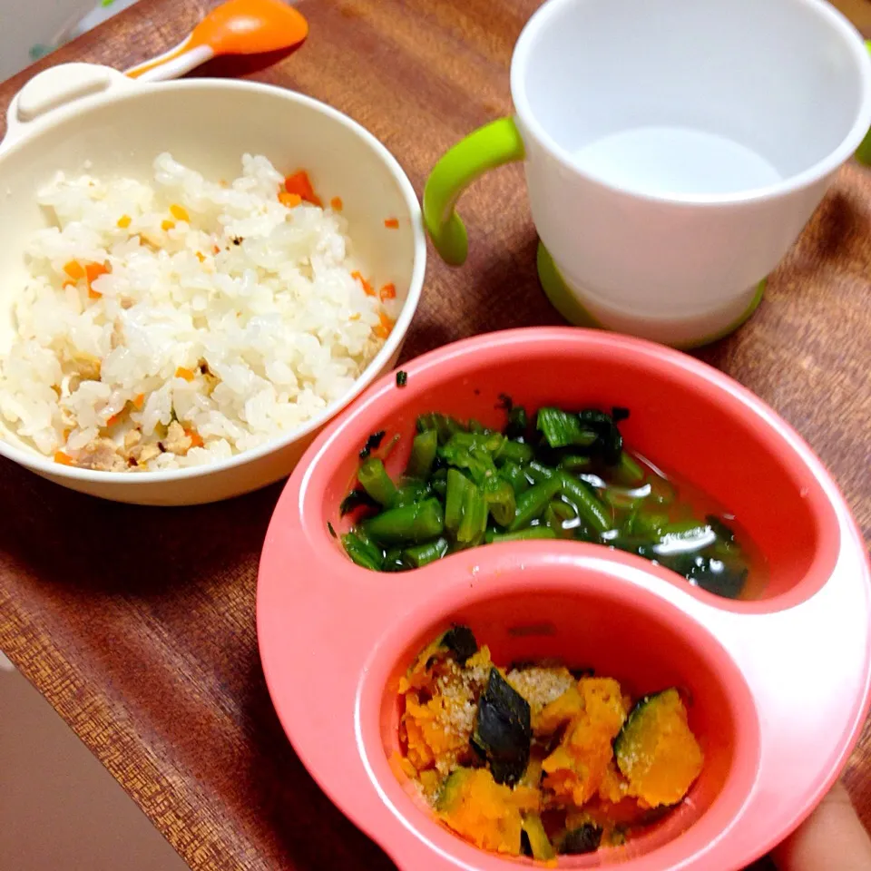 0817夕 鶏そぼろご飯、インゲンほうれん草の味噌汁、カボチャの胡麻和え|かえるさん