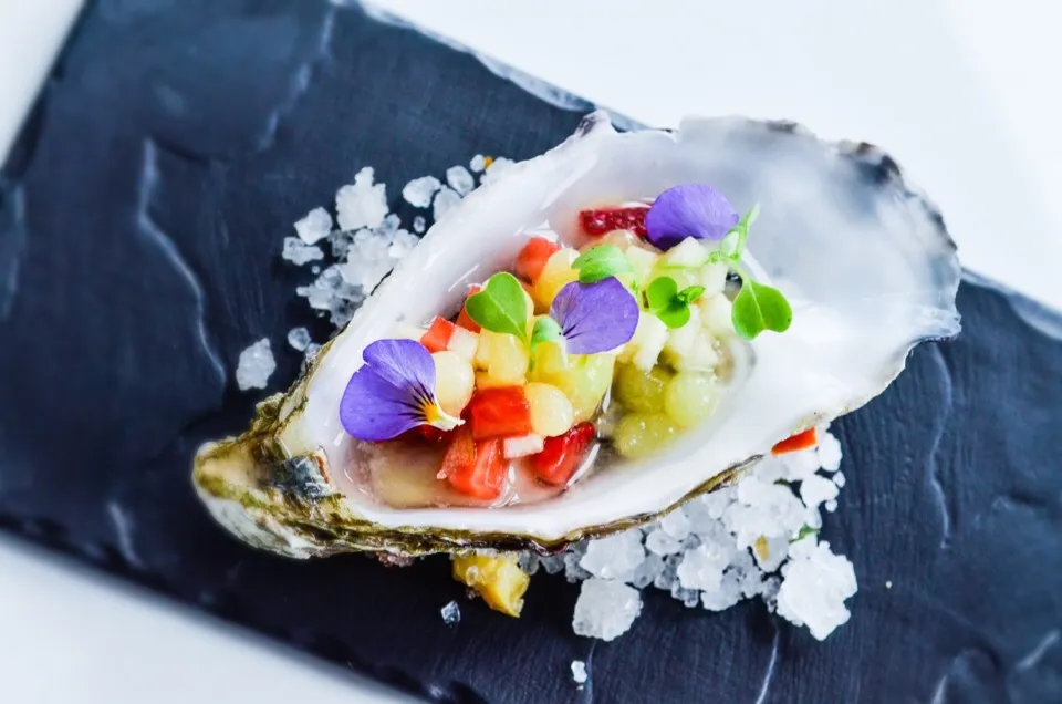 Updating my menu for this season. Gillardeau with spherification of wasabi, apple, orange  juice, mirepoix of fruit. Feel the rich iodine of the oyster, sweetne|chef louisさん