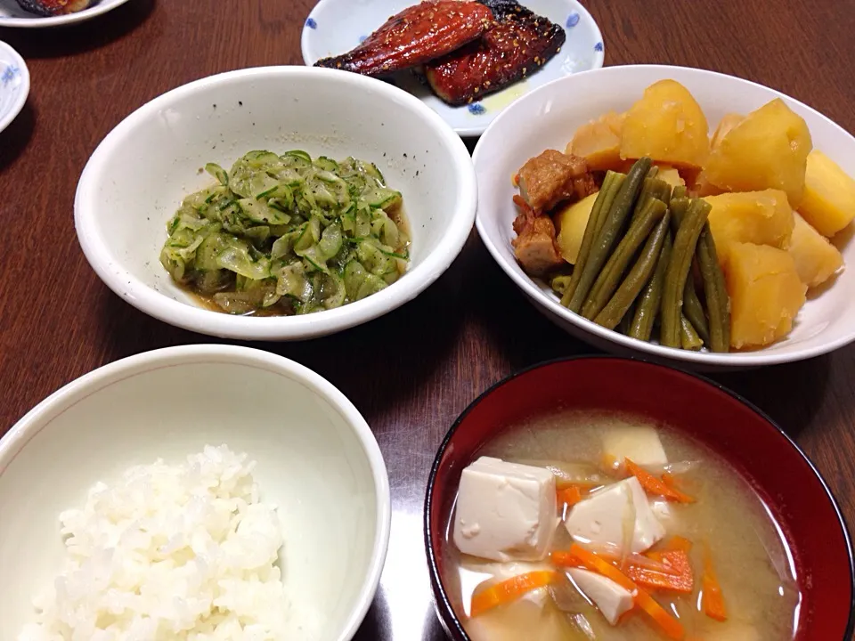 煮物、鯖のみりん漬け、茗荷の味噌汁、きゅうりの酢の物|みゅうさん