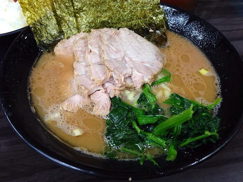 Snapdishの料理写真:家系ラーメン|幸家さん