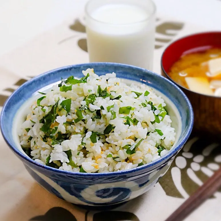 給食のわかめごはん☆思い出の味を再現！|うるるとらさん