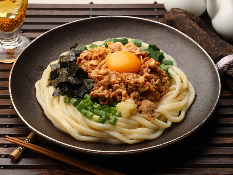 Snapdishの料理写真:話題の「肉麺」はうどんで！ 混ぜ混ぜスタミナうどん #AllAbout|All About 料理レシピさん