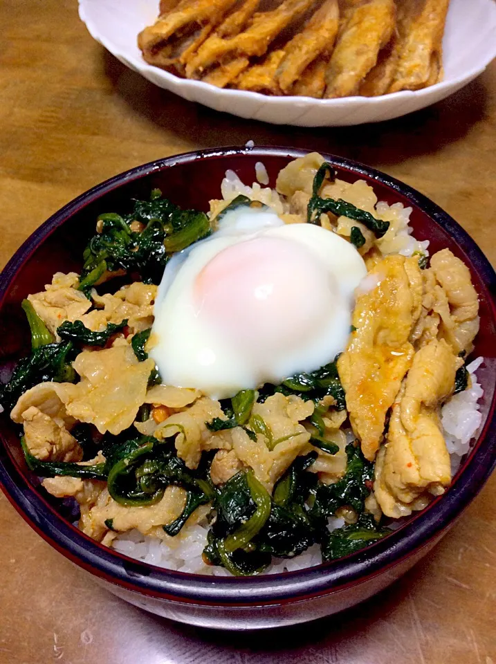 Snapdishの料理写真:混ぜて食べてね♡キムチ鍋の素ｄｅビビン丼♫^_^|Norio Fukudaさん