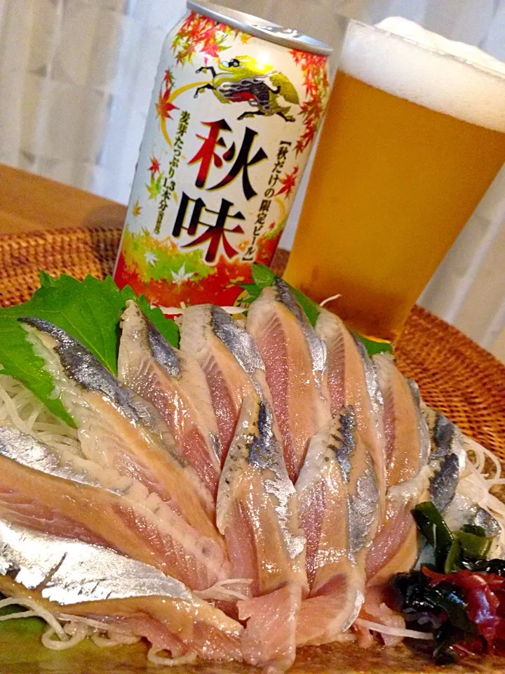 そういえば夜はだいぶ涼しくなりましたね。秋味と秋刀魚刺🍻✨|アイさん