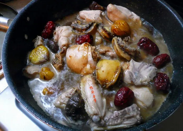 栗子烧鸡。。。chicken with chestnuts, abalone and dates|steven z.y.さん