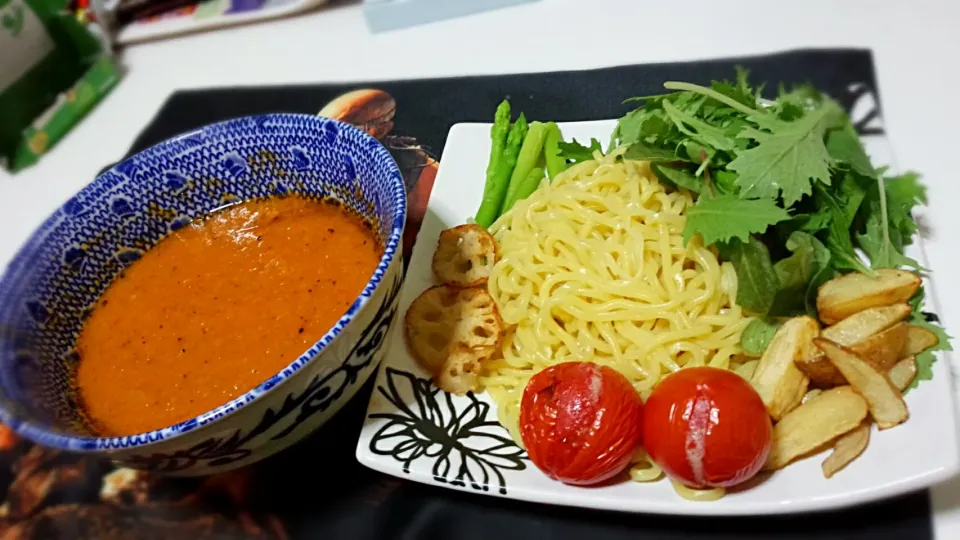 Snapdishの料理写真:手作りベジタリアンつけ麺♪|しょうたさん