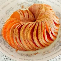 Baked hasselback #sweetpotato with cinnamon, honey, and cream #delicious #Snack|Malis Vannaさん