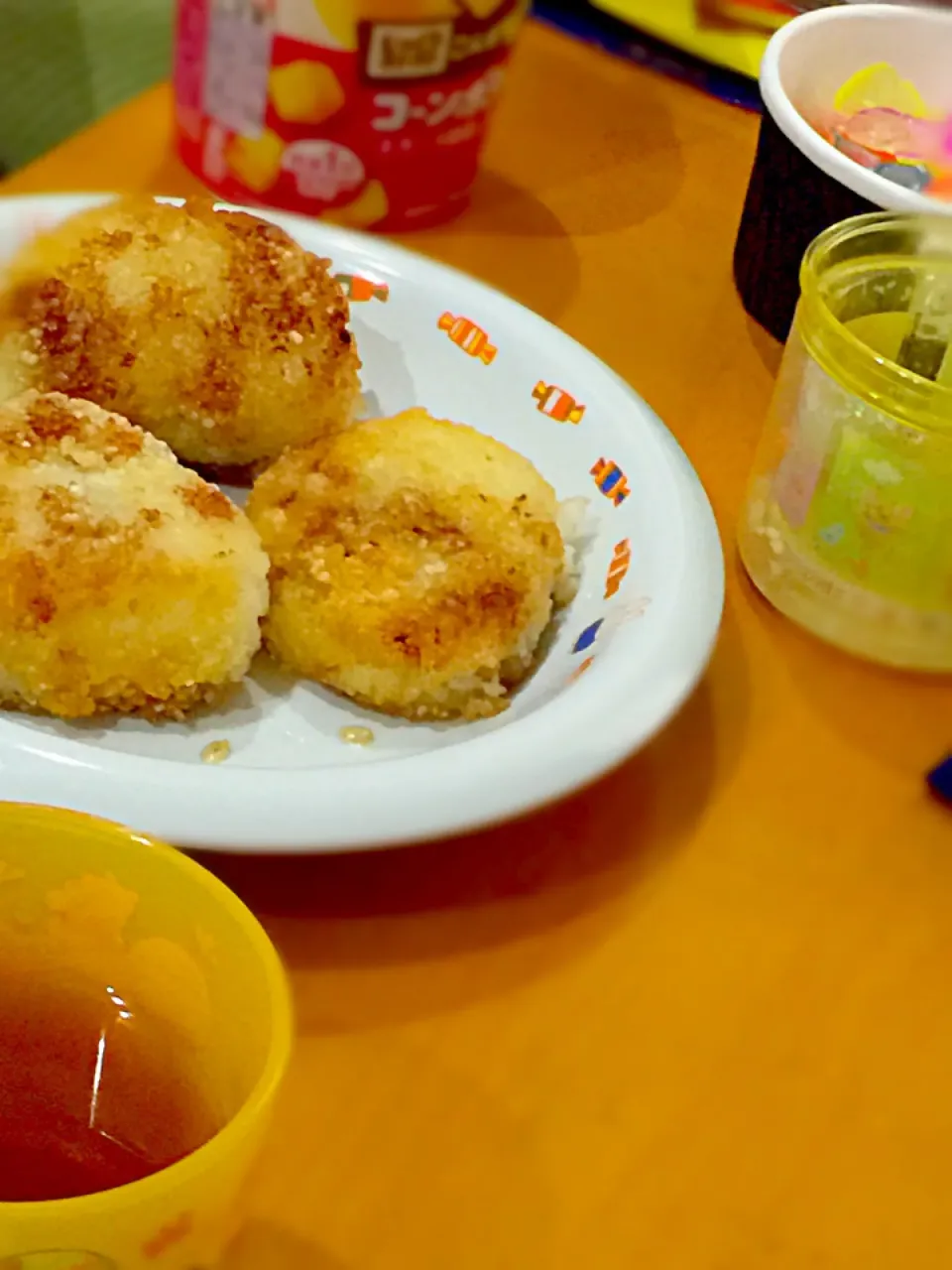 Snapdishの料理写真:銚子の醤油で焼きおにぎり🍙|ch＊K*∀o(^^*)♪さん