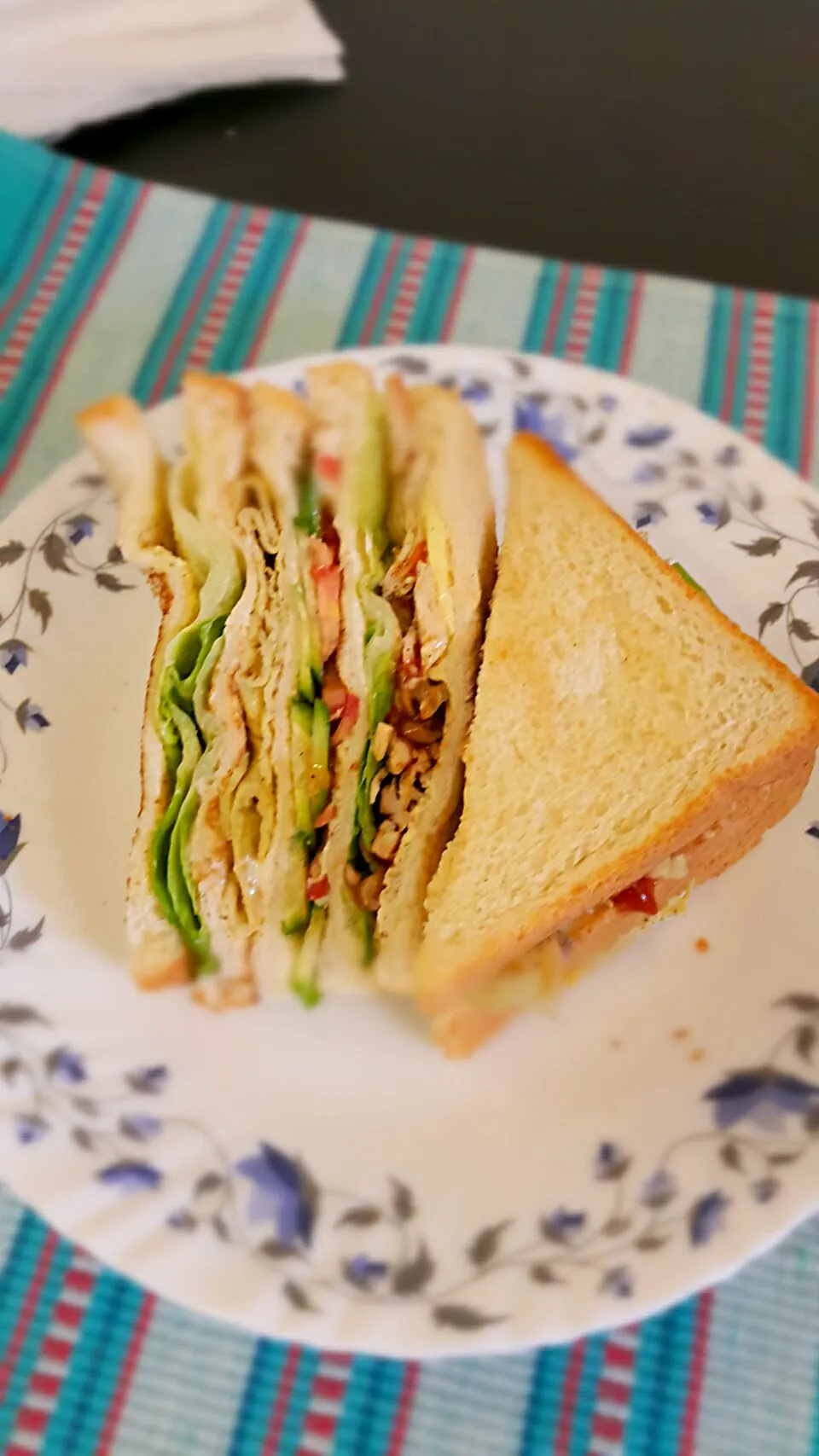 Snapdishの料理写真:Chicken Club Sandwich|hinaさん