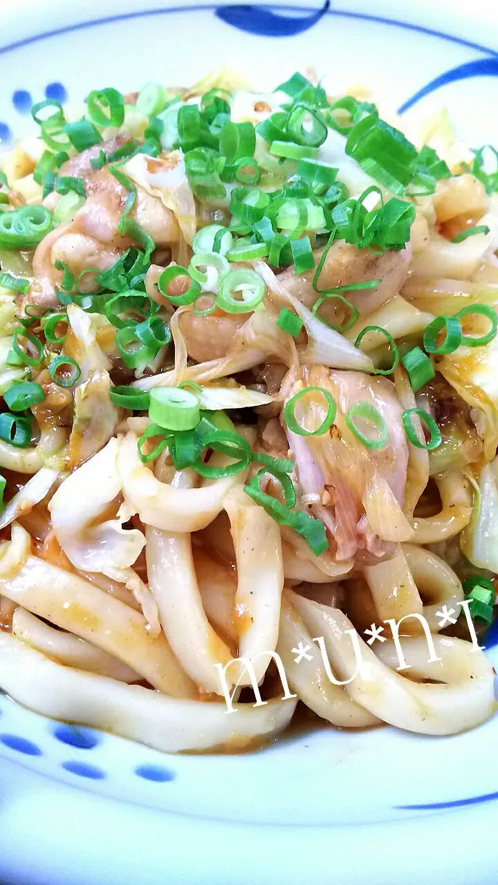 蒜山焼そばのタレで焼きうどん🎵|key♪さん