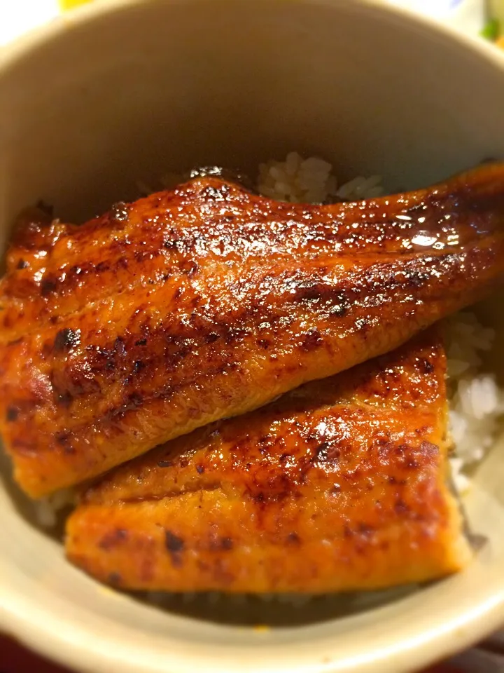 うな丼！|さらば広島の長きまつげ(東京なう)さん