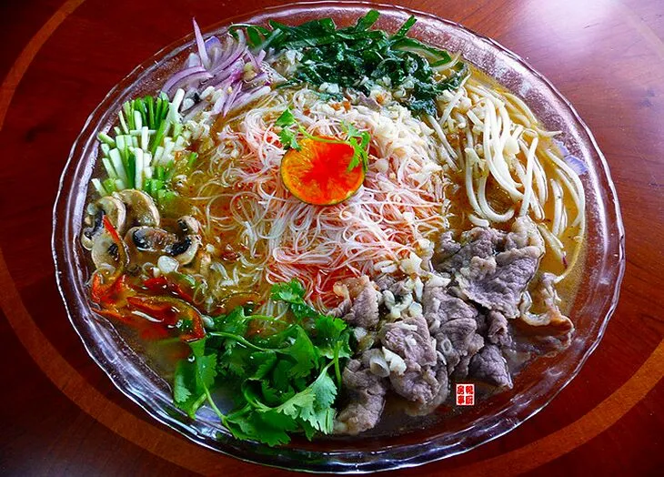 酸辣牛肉米饭粉。。。hot and sour vermicelli with beef|steven z.y.さん