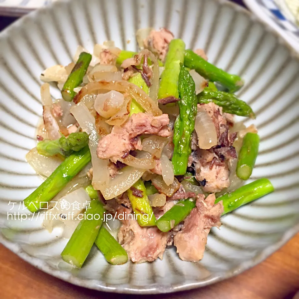 アスパラと鯖缶の炒め物|門乃ケルコさん