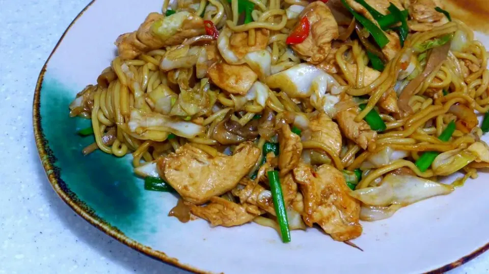 鸡胸肉炒面。。。fried noodle with chicken breast|steven z.y.さん