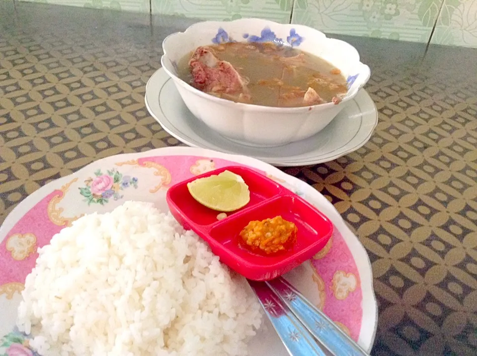 Sop Buntut|Bambang Budiono Tjioさん