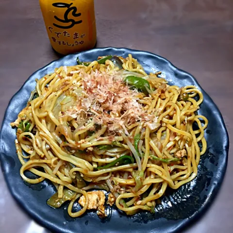 「ぐでたまが愛するしょうゆ」を使ってみたSnapdishの料理・レシピ写真:焼きそば  ピリ辛味