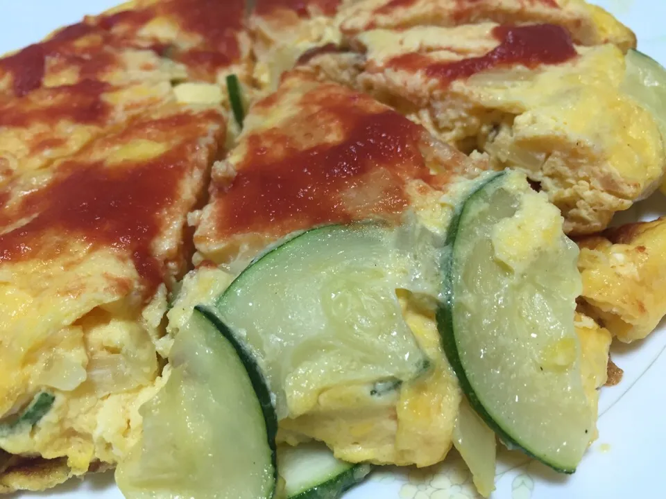 Snapdishの料理写真:ズッキーニのフィリッタータ
FRITTATA di zuccchine e formaggio|お家でbar!さん